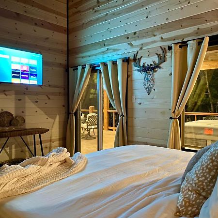 New Luxury Cabin, Hot Tub, Forest Views,Hotel Style Amenities Broken Bow Eksteriør billede