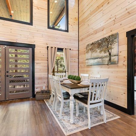 New Luxury Cabin, Hot Tub, Forest Views,Hotel Style Amenities Broken Bow Eksteriør billede