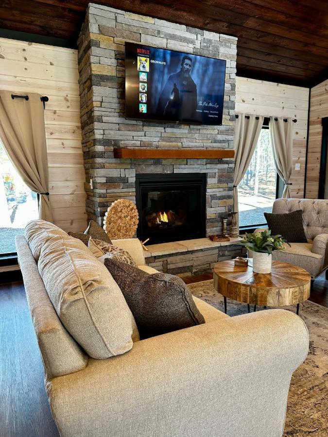 New Luxury Cabin, Hot Tub, Forest Views,Hotel Style Amenities Broken Bow Eksteriør billede