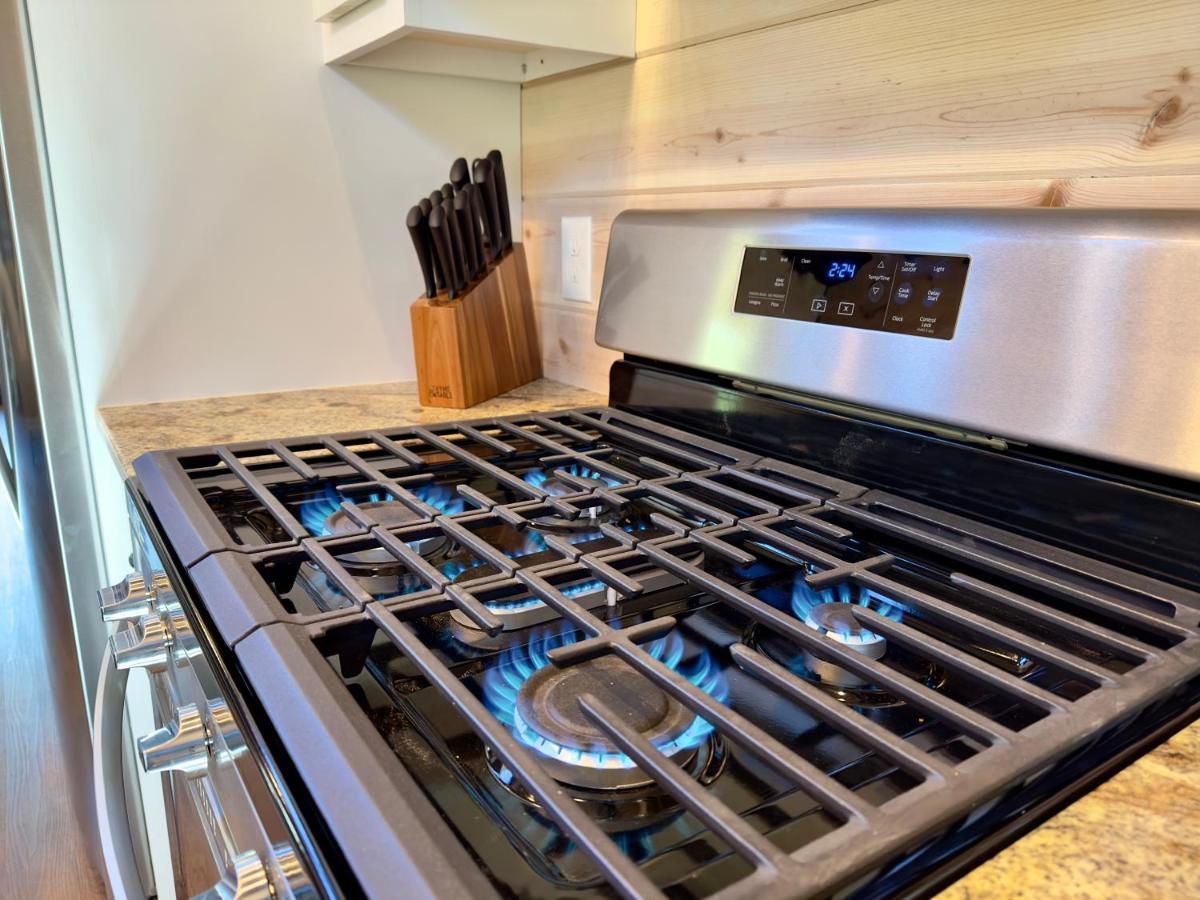 New Luxury Cabin, Hot Tub, Forest Views,Hotel Style Amenities Broken Bow Eksteriør billede
