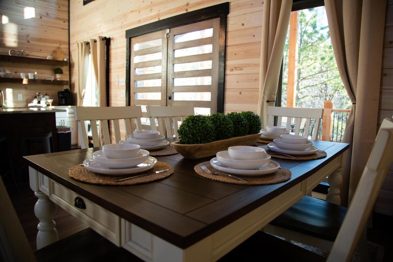 New Luxury Cabin, Hot Tub, Forest Views,Hotel Style Amenities Broken Bow Eksteriør billede