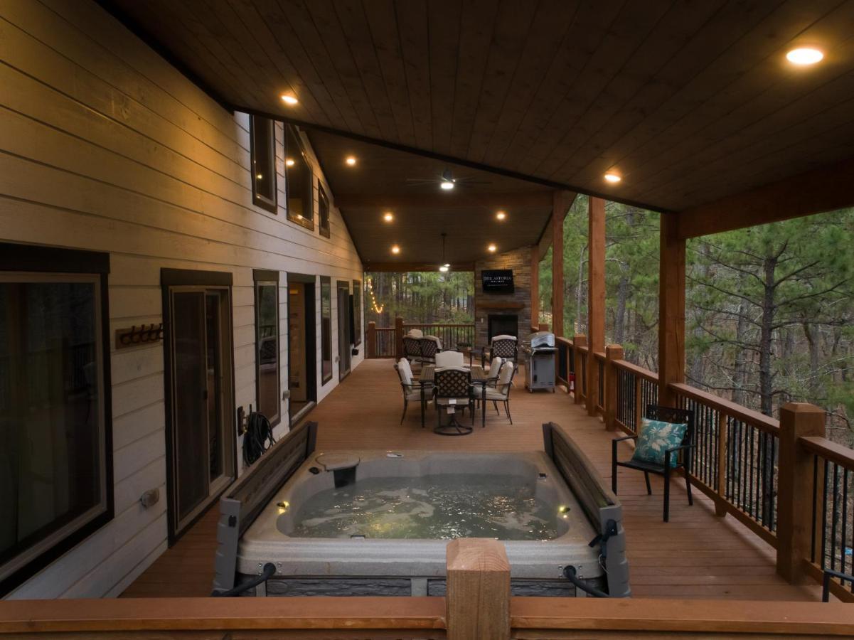 New Luxury Cabin, Hot Tub, Forest Views,Hotel Style Amenities Broken Bow Eksteriør billede